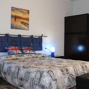  Guest house 4u Self Check In Italy